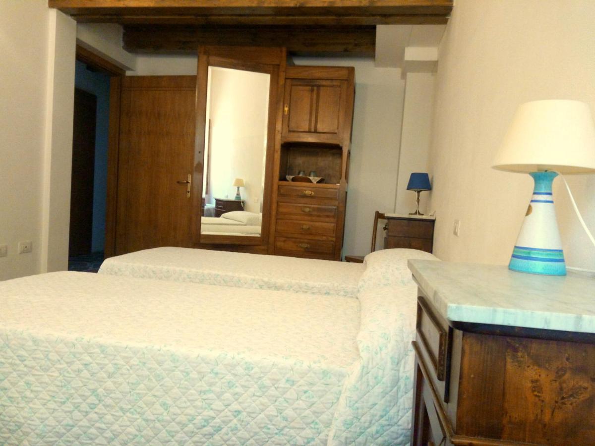 Lierus B&B Gonnosfanadiga Экстерьер фото