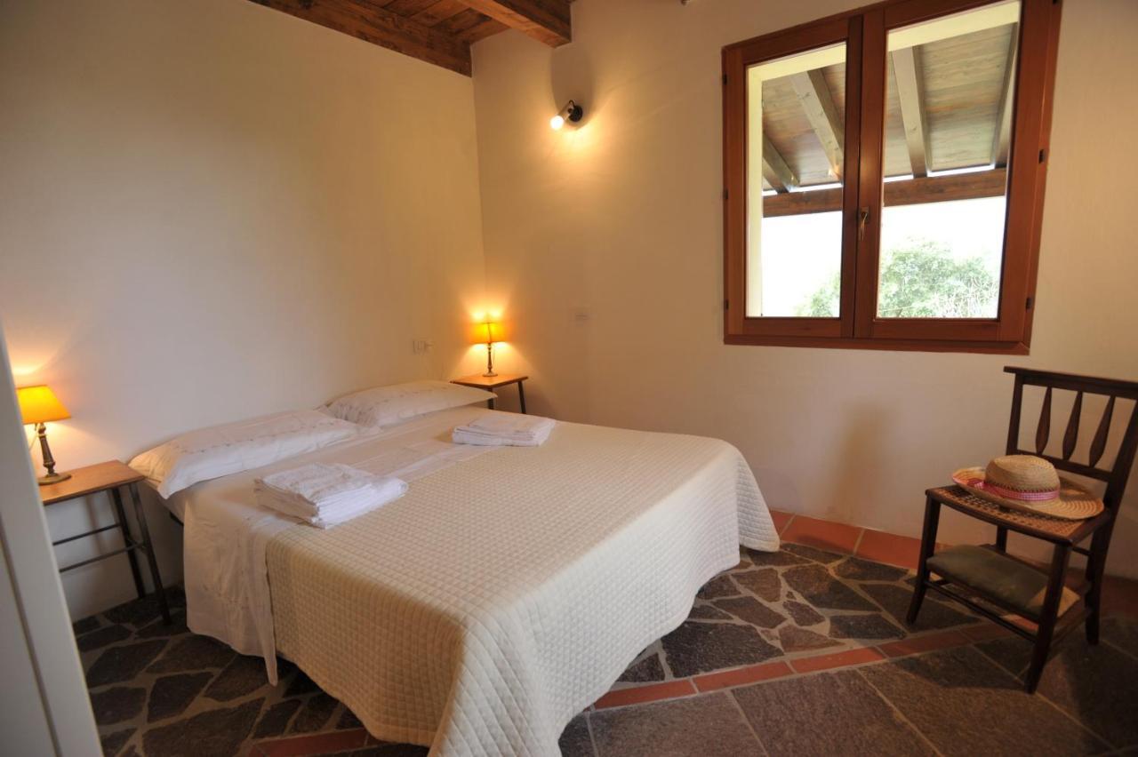 Lierus B&B Gonnosfanadiga Экстерьер фото